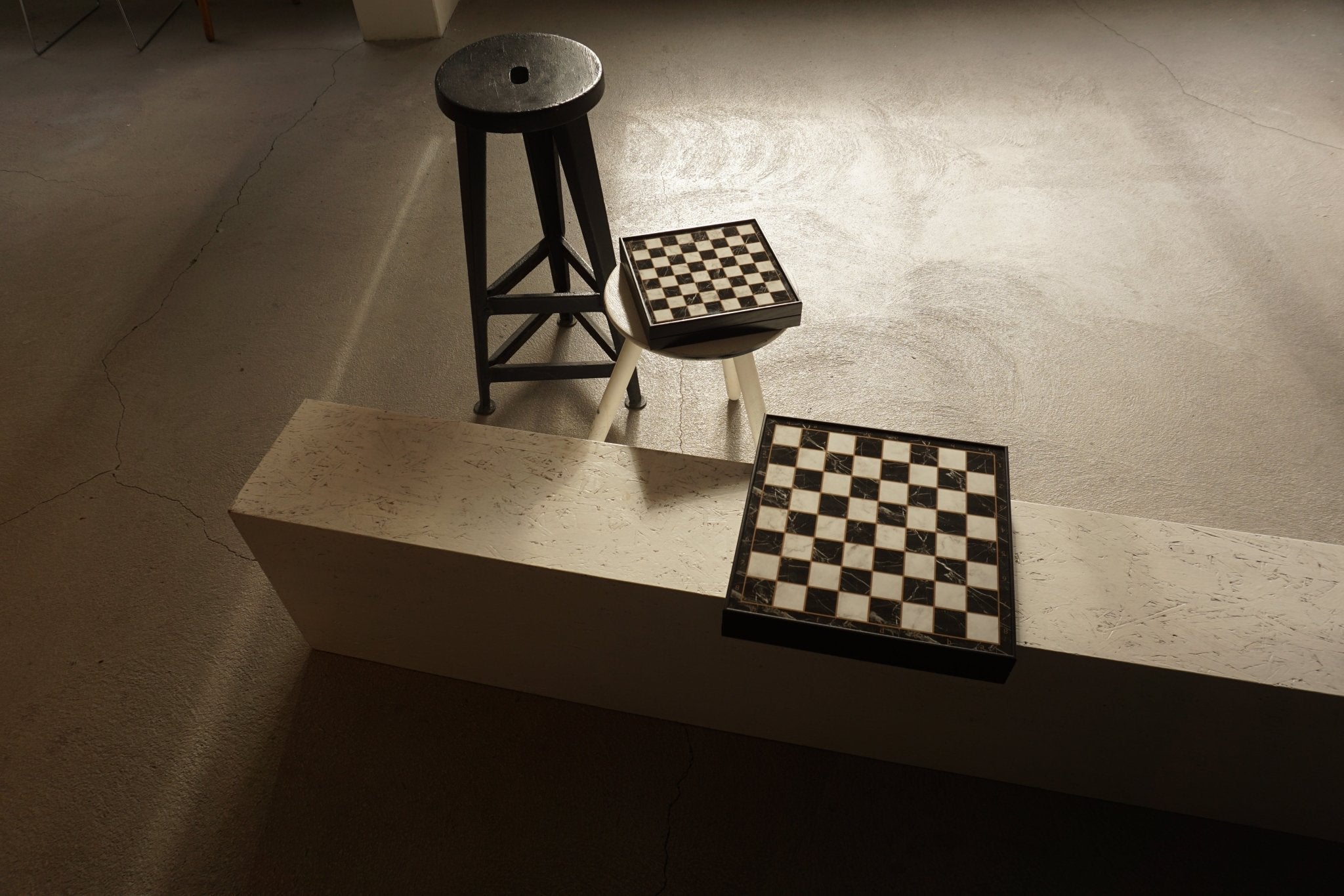 Elegant Storage Chess Set with Metal Staunton Pieces - Cooper Chess