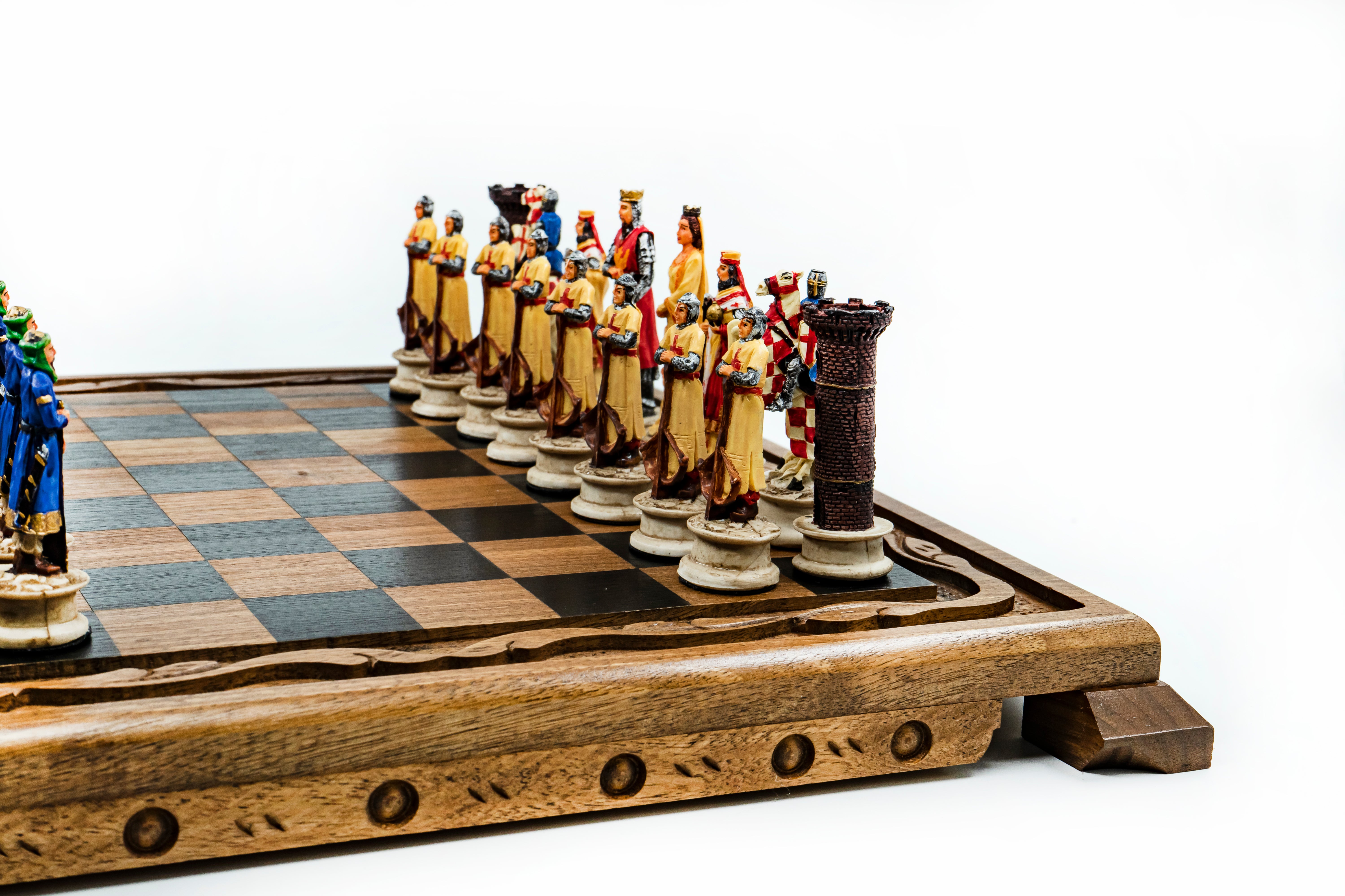 Selahaddin Eyyubi vs Crusader Solid Wood Chess Set | Handpainted | Hand-Carved Board– 36 cm (14 inch)