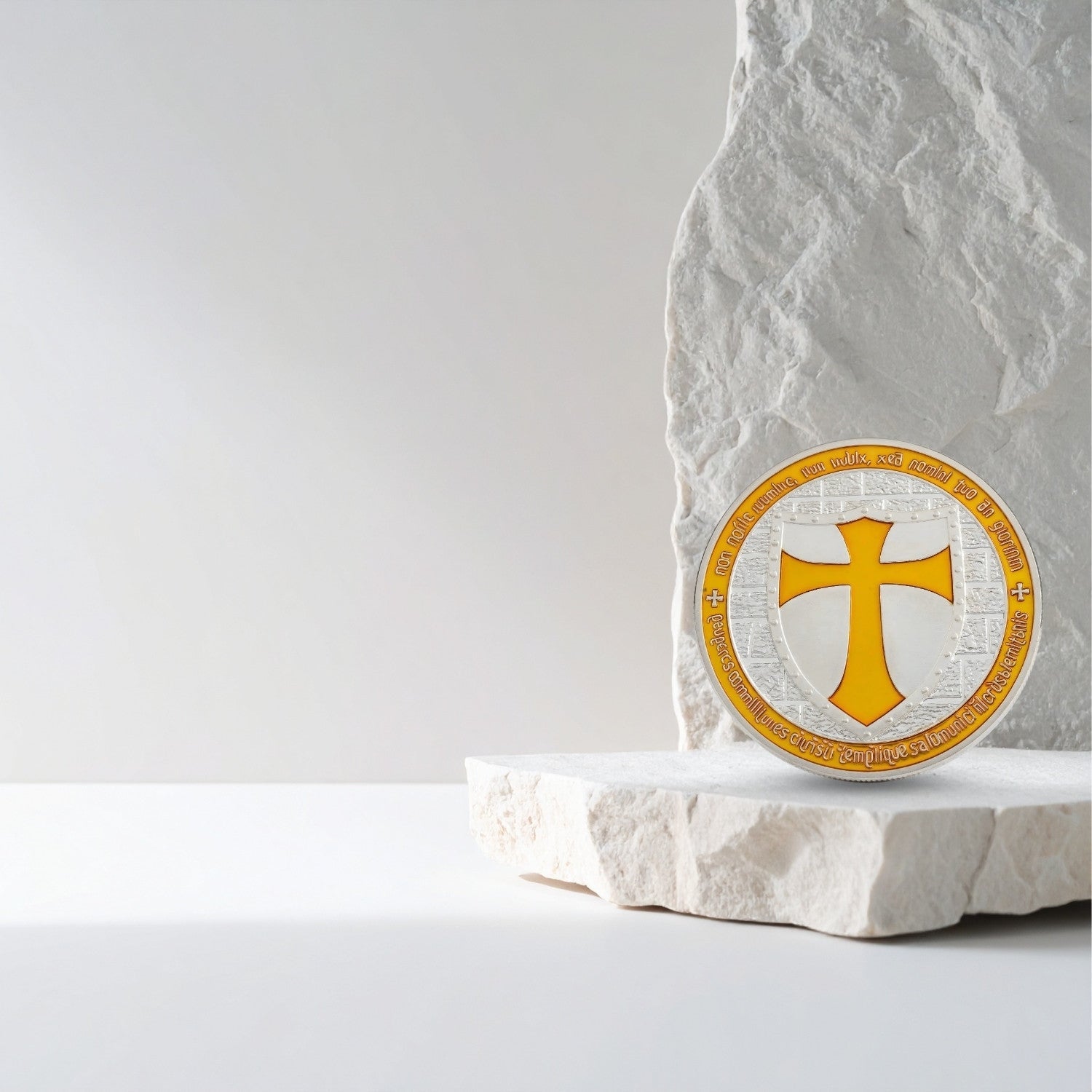 Knight Templar Collectible Coin – Medieval Warrior Metal Token – Inspirational Gift for Chess Lovers, Strategy Players & Collectors - Model 3 - Cooper Chess