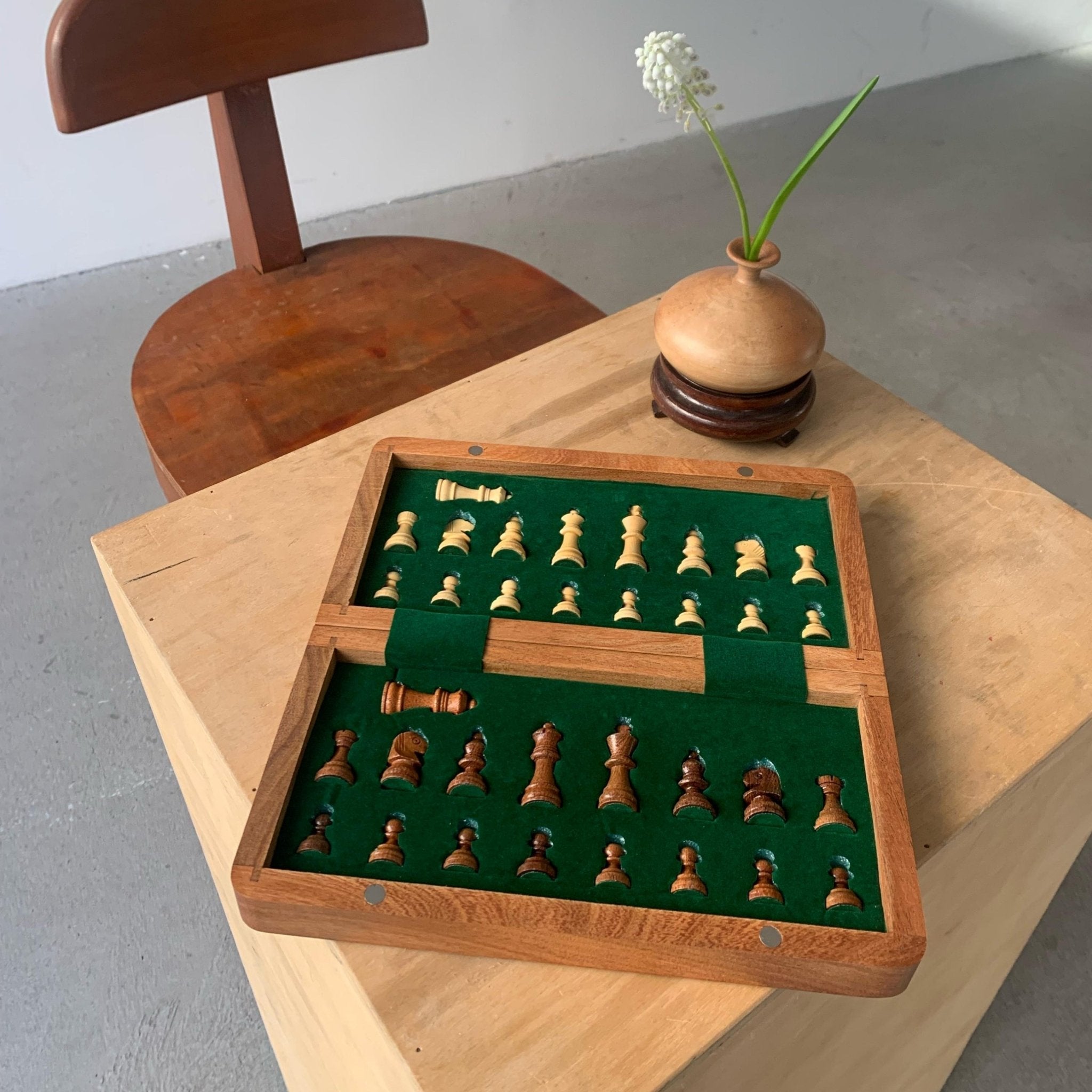 Foldable Magnetic Chess Set with Extra Queens | Handmade Travel